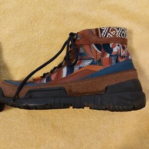 Inkkas Cyprus Trek Boots Size 9